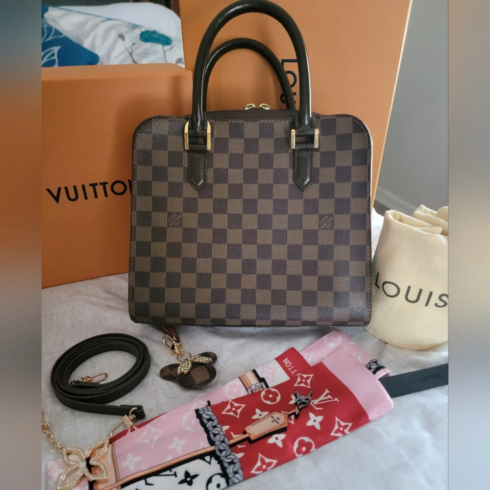 🤎Louis Vuitton Damier Ebene Triana Handbag🤎 - Picture 5 of 17